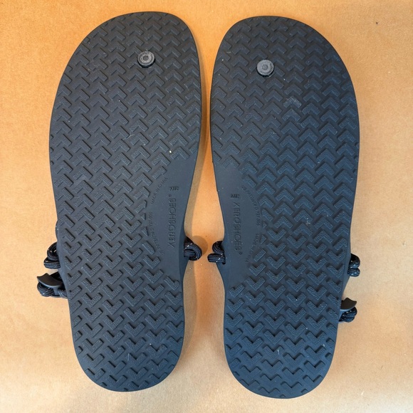 Xero Shoes Genesis Sandals - Picture 2 of 4